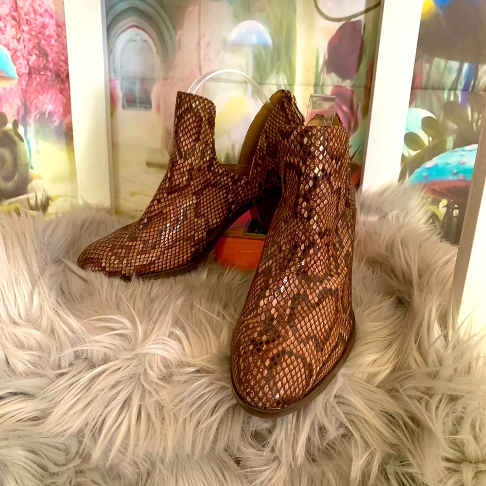 New Directions Faux Snakeskin Booties